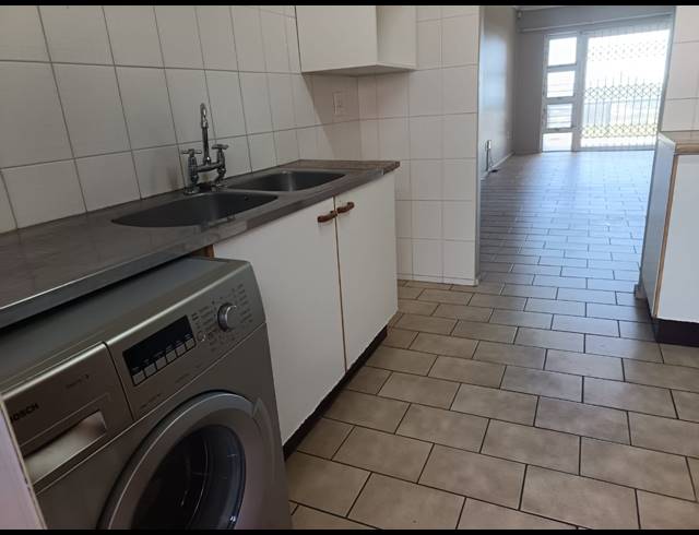 3 BEDROOM SIMPLEX RENTED IN ATHLONE PARK